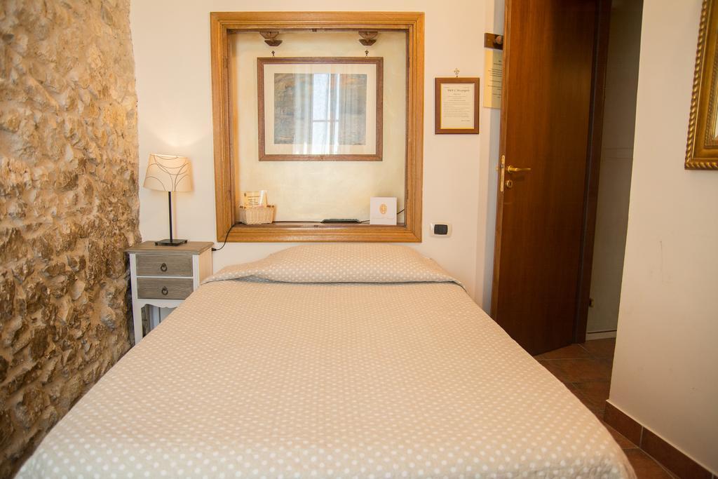 B&B L'Arcangelo Rocca Massima Exterior foto